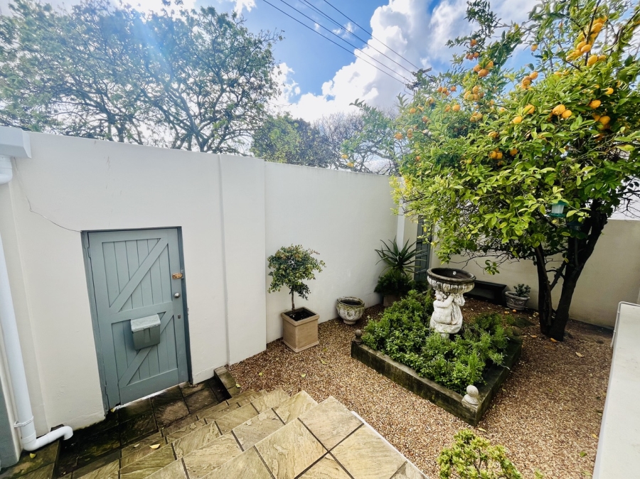 To Let 3 Bedroom Property for Rent in Newlands Western Cape